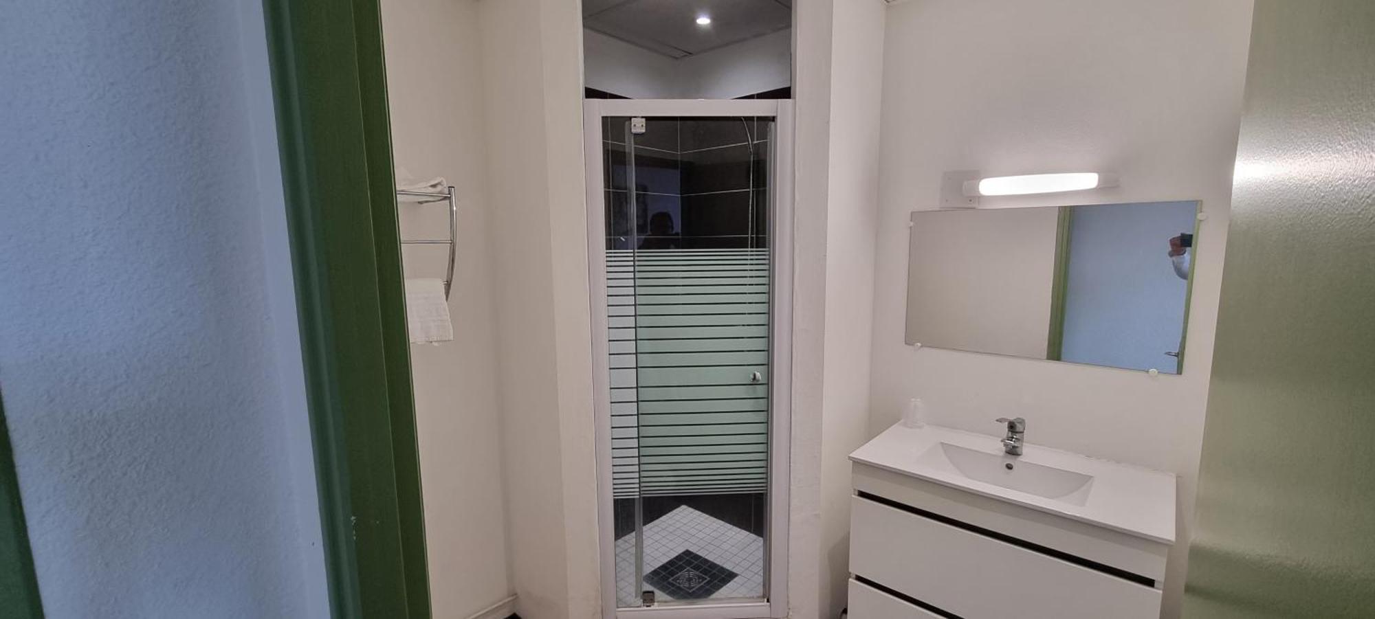 Auberge De Jeunesse - Hi Verdun Bagian luar foto