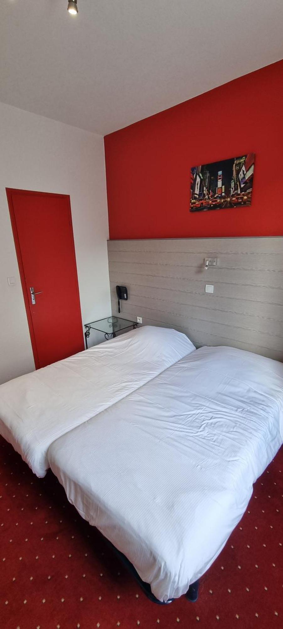 Auberge De Jeunesse - Hi Verdun Bagian luar foto