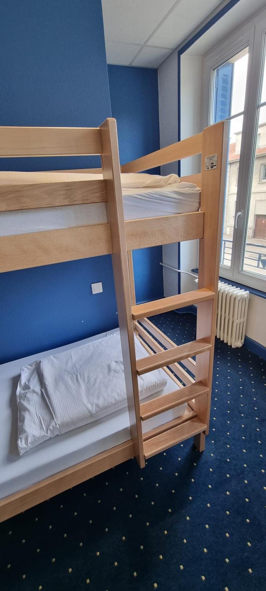 Auberge De Jeunesse - Hi Verdun Bagian luar foto